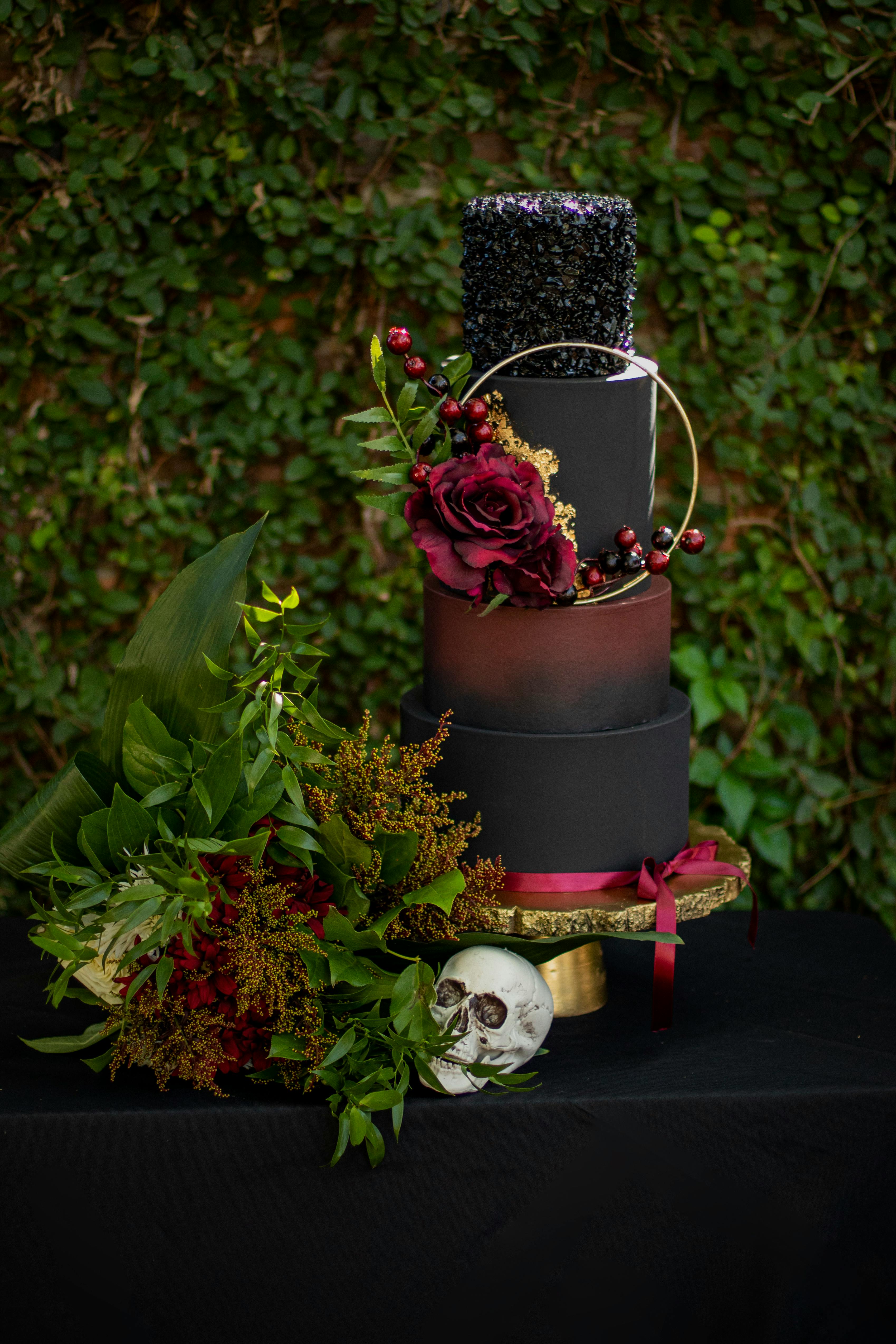 10 inch Signature Cake image